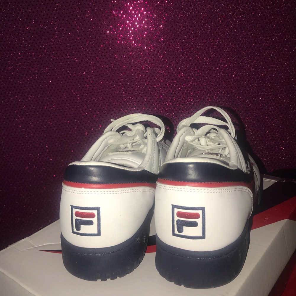 Shoes - Picture 4 of 4